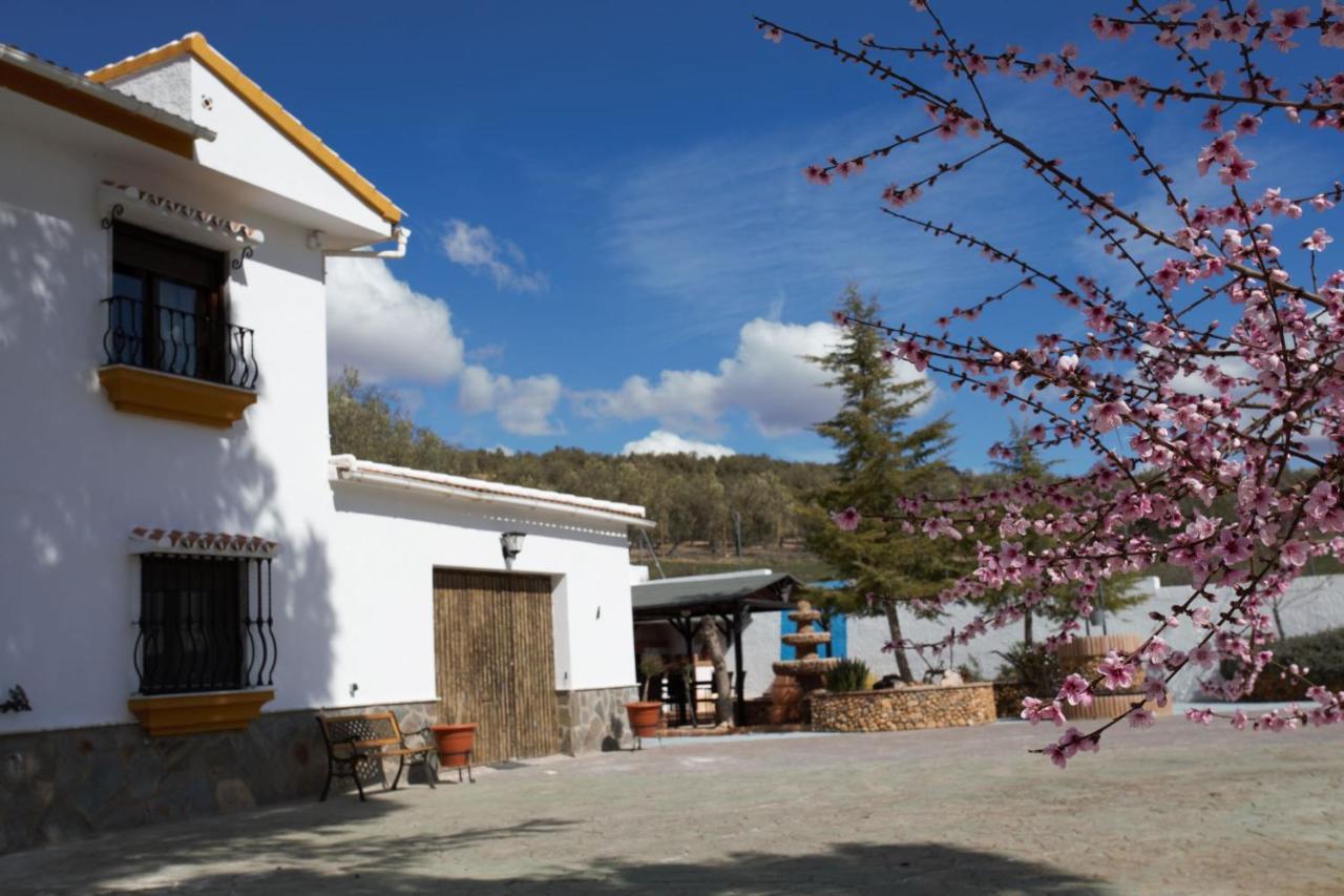 Casa de las Montañas Villanueva del Trabuco Exterior foto